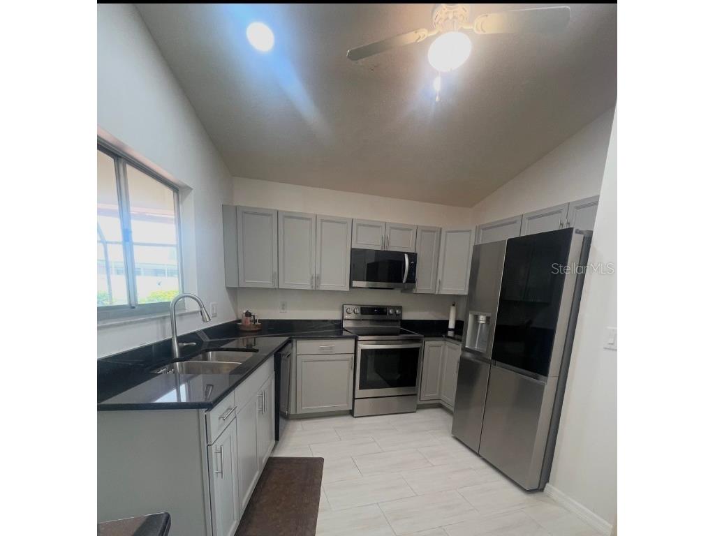 2200 E Village Court Venice FL 34293 A4667411 image11