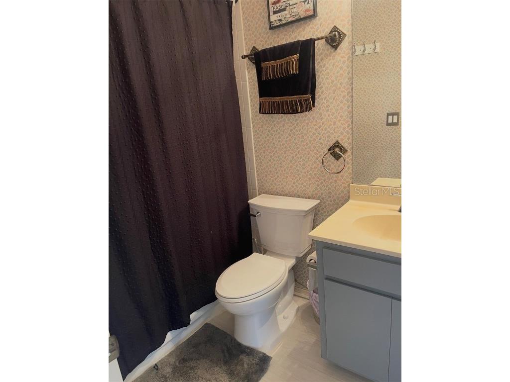 2200 E Village Court Venice FL 34293 A4667411 image23