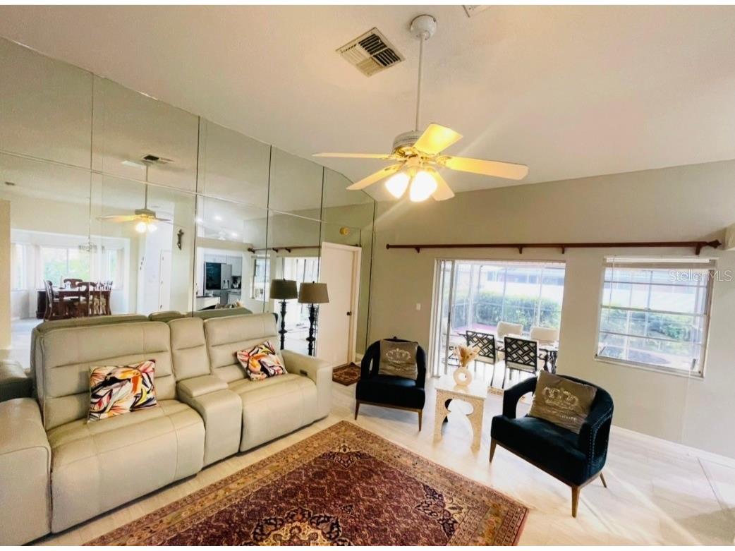 2200 E Village Court Venice FL 34293 A4667411 image4