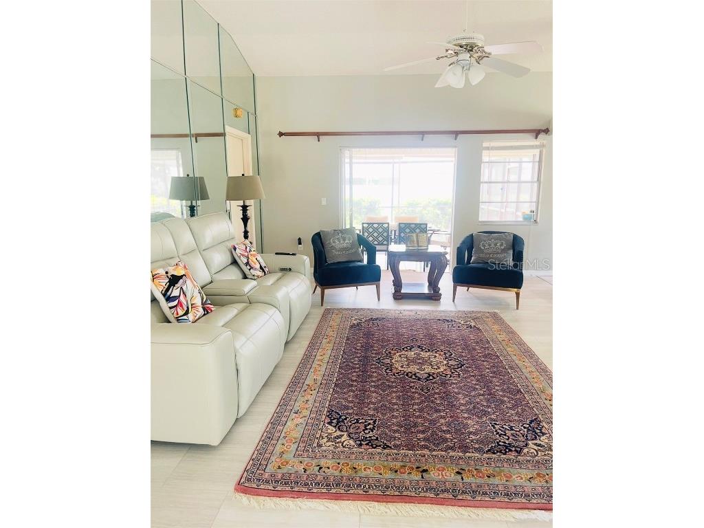 2200 E Village Court Venice FL 34293 A4667411 image7