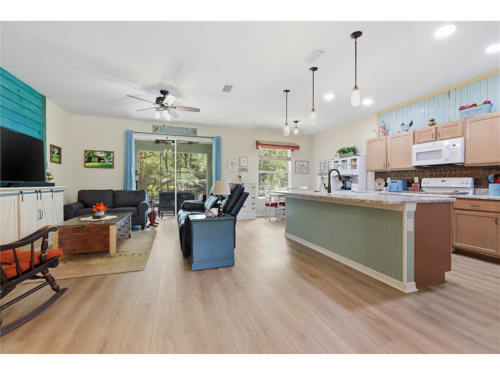 2200 N Clara Avenue Deland FL 32720 V4947972 image8