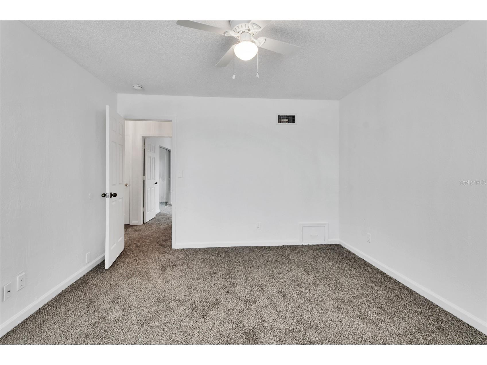 2200 S Palmetto Avenue #A040 Daytona Beach FL 32119 V4948633 image17