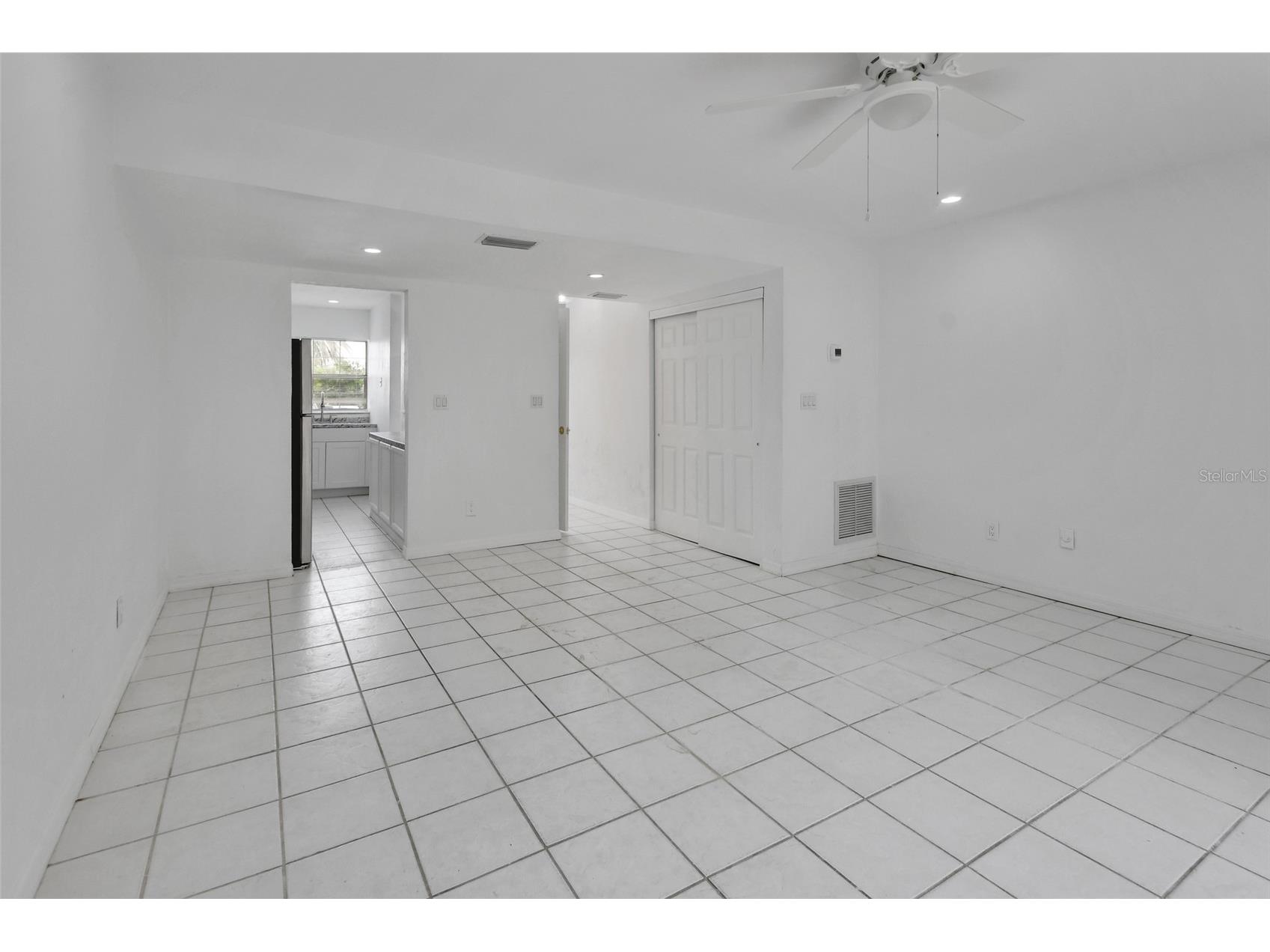 2200 S Palmetto Avenue #A040 Daytona Beach FL 32119 V4948633 image4