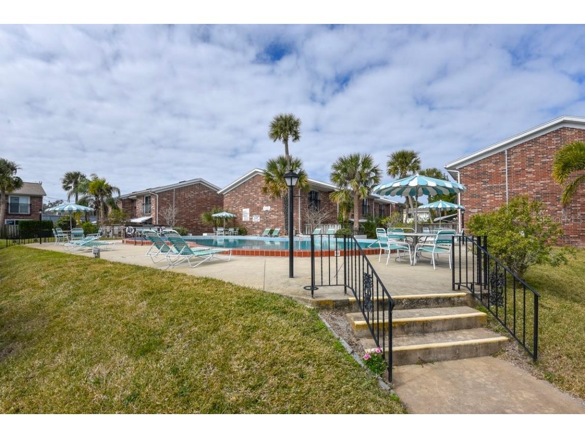 2200 S Palmetto Avenue #B040 Daytona Beach FL 32119 V4945181 image32
