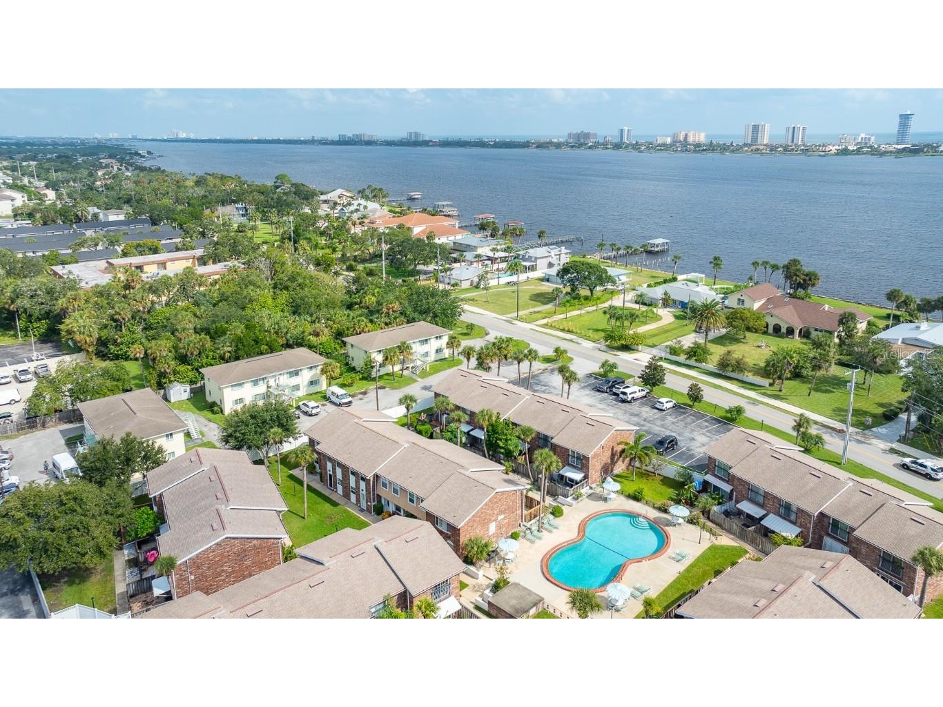 2200 S Palmetto Avenue #B040 Daytona Beach FL 32119 V4945181 image47