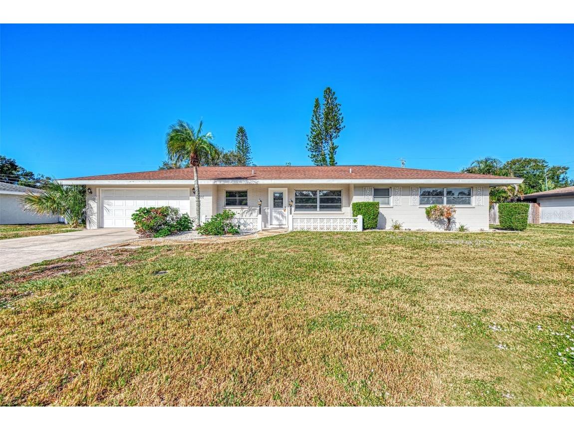 2200 Tuttle Terrace Sarasota FL 34239 A4584542 image1