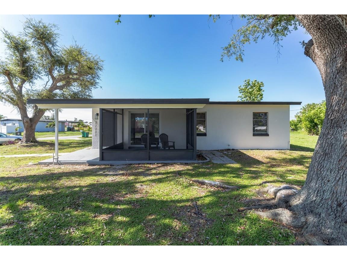 22001 Beverly Avenue Port Charlotte FL 33952 T3455757 image1
