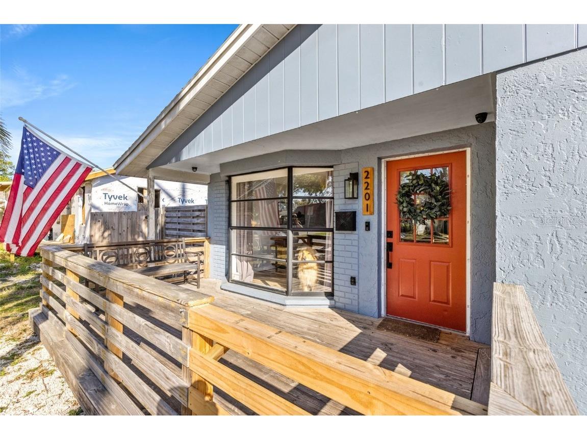 2201 15th Avenue N Saint Petersburg FL 33713 U8192311 image1