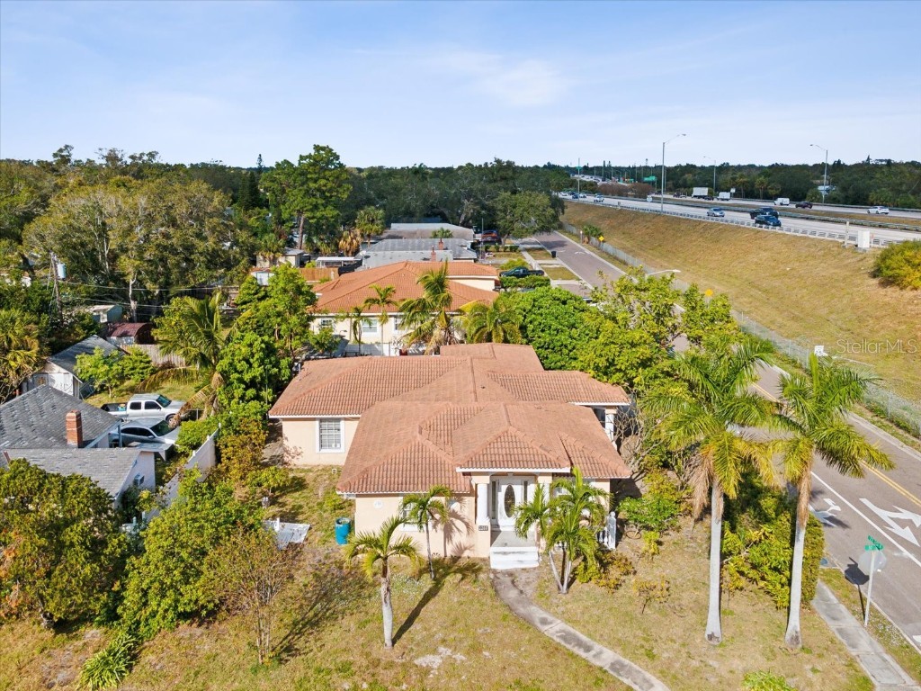 2201 30th Avenue N Saint Petersburg FL 33713 TB8334382 image1