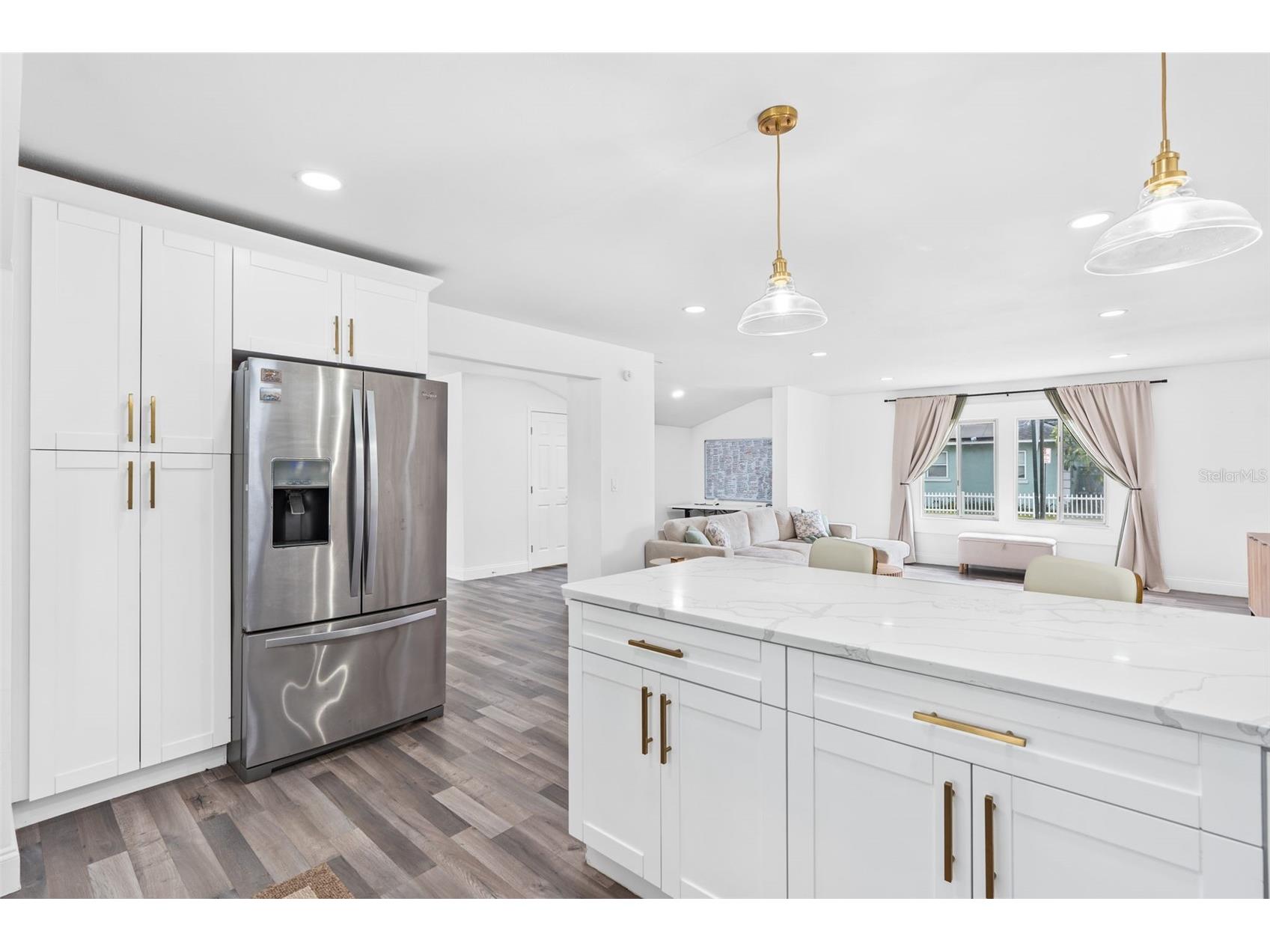 2201 50th Avenue N Saint Petersburg FL 33714 TB8441923 image10