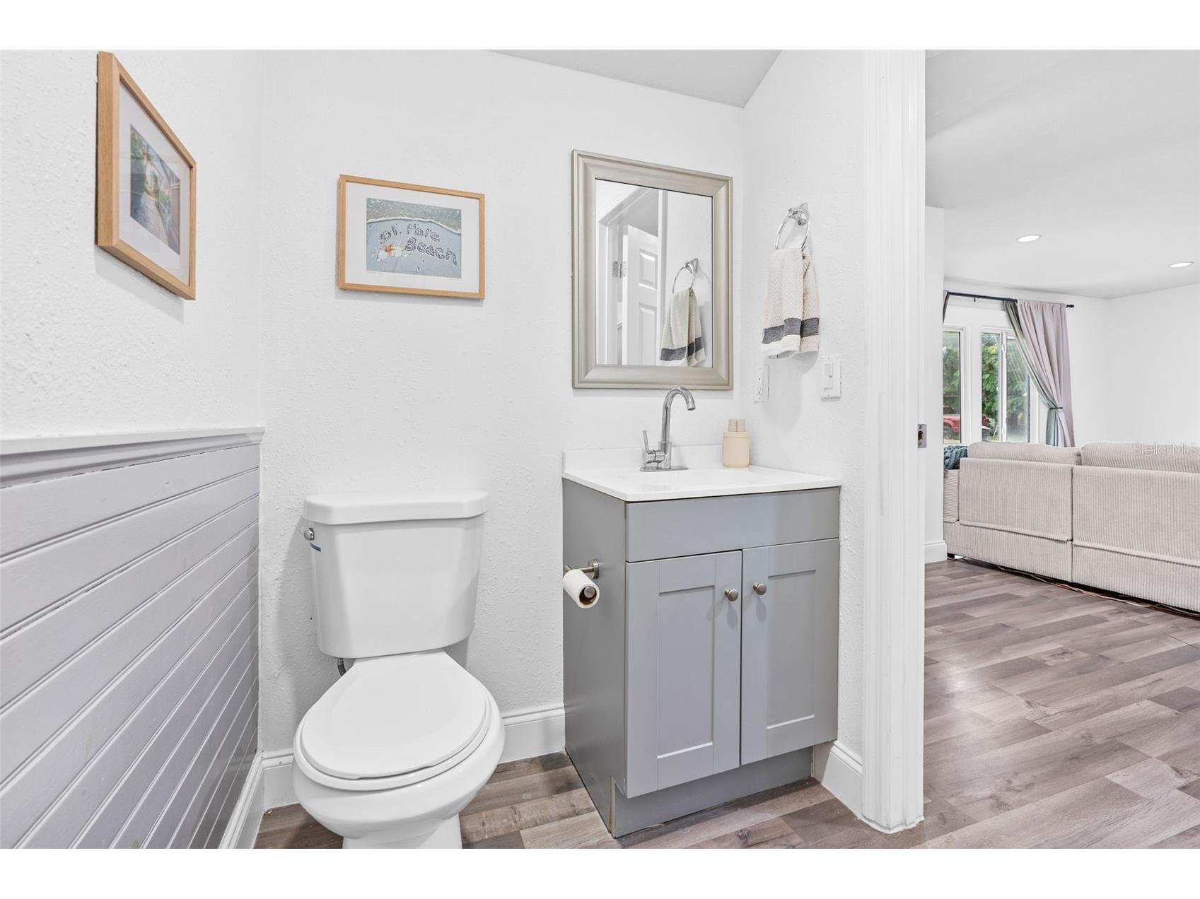 2201 50th Avenue N Saint Petersburg FL 33714 TB8441923 image15