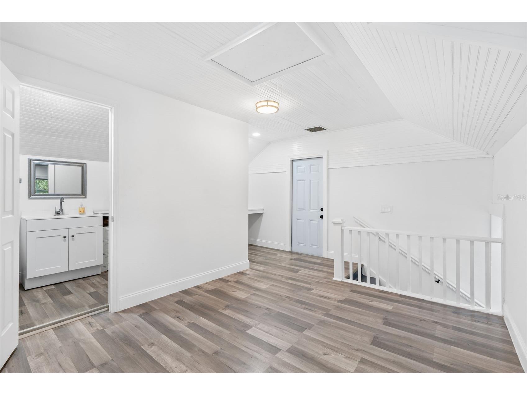 2201 50th Avenue N Saint Petersburg FL 33714 TB8441923 image20