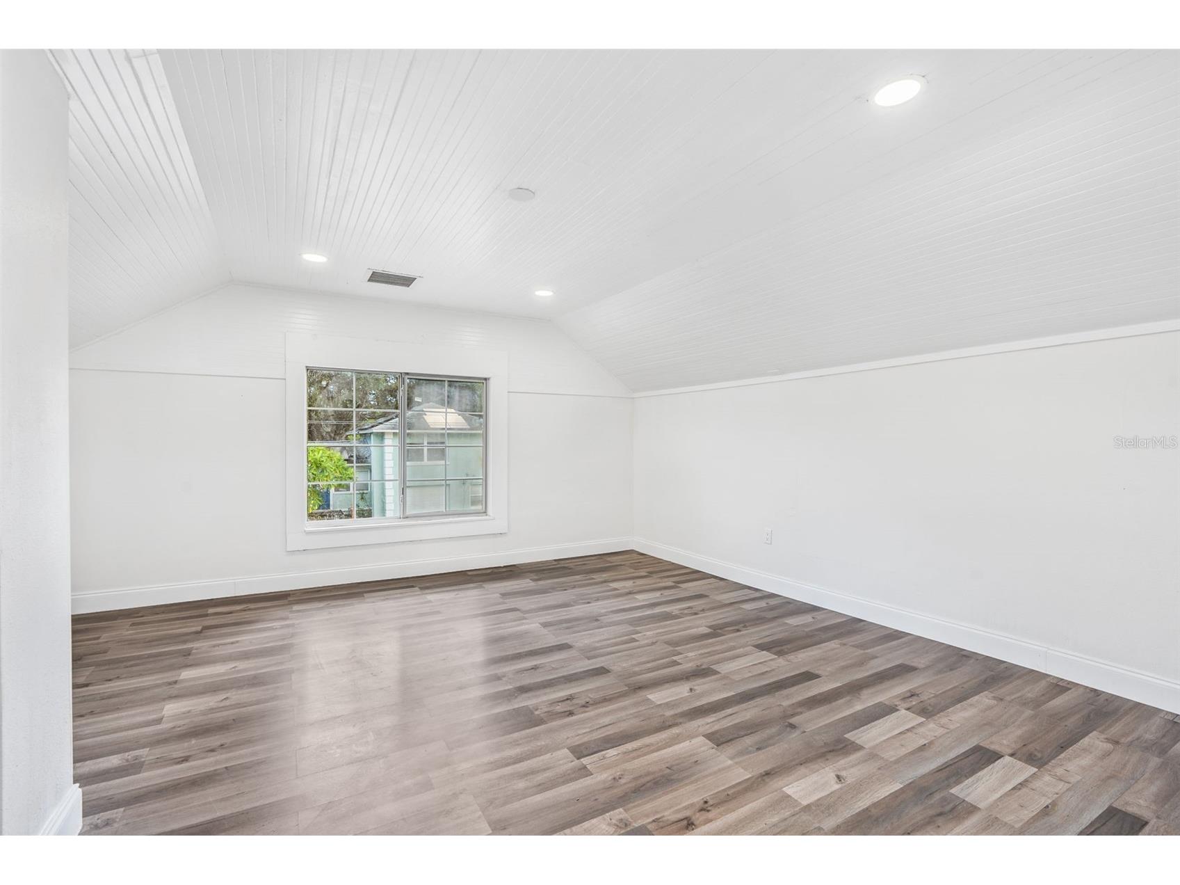 2201 50th Avenue N Saint Petersburg FL 33714 TB8441923 image22