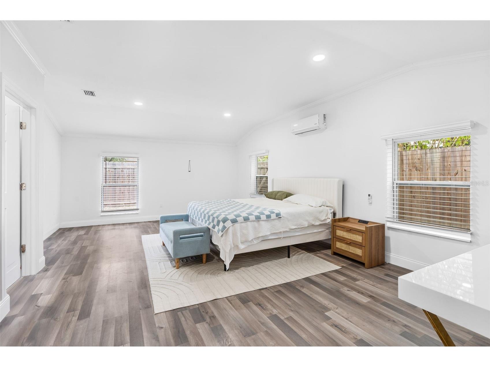 2201 50th Avenue N Saint Petersburg FL 33714 TB8441923 image27