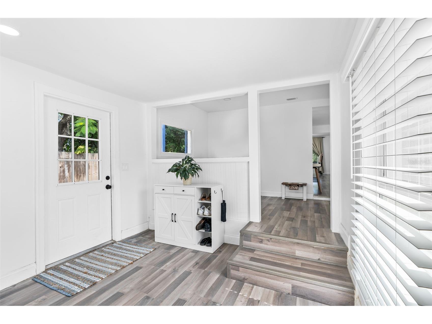 2201 50th Avenue N Saint Petersburg FL 33714 TB8441923 image5