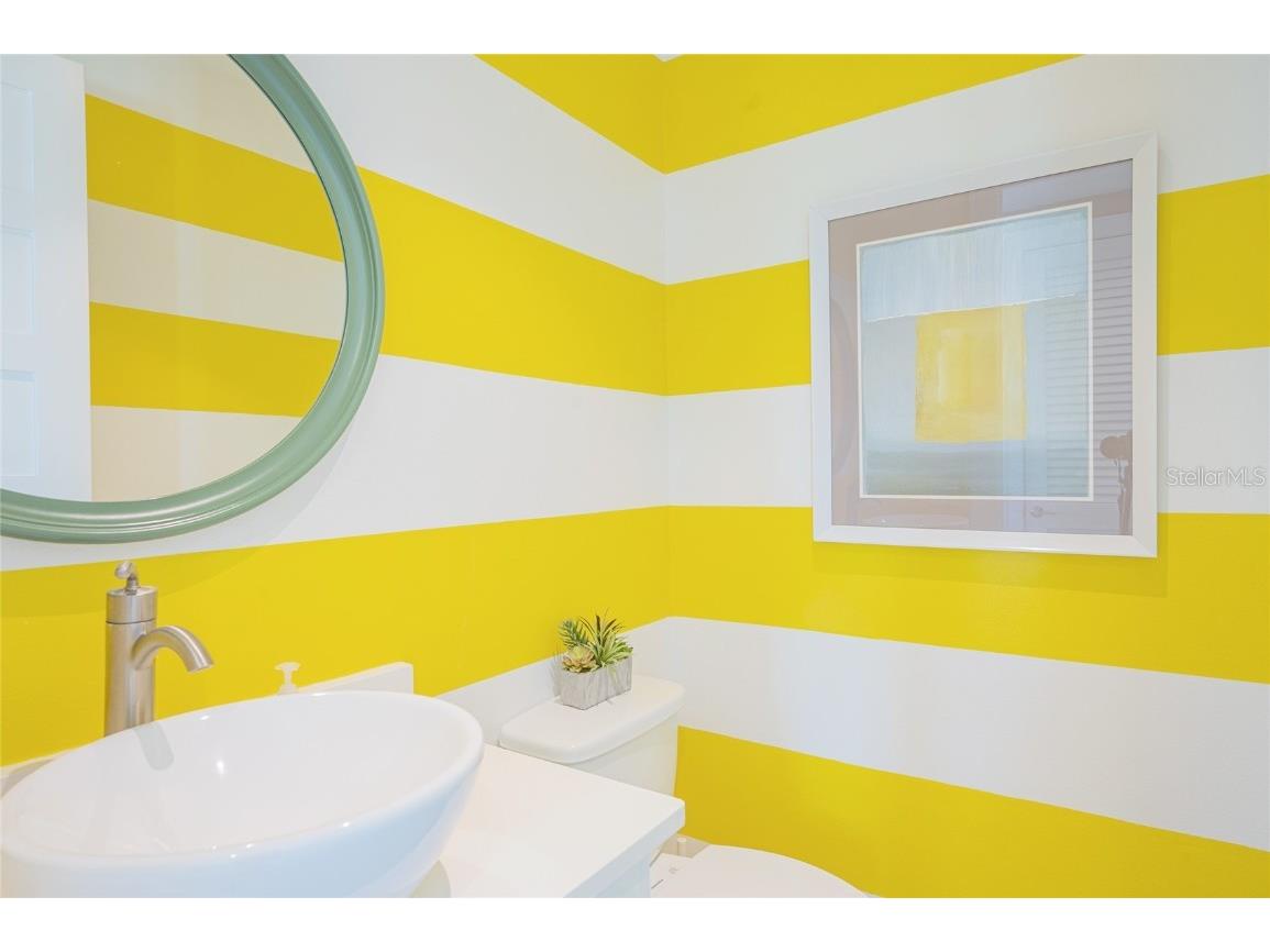 2201 Avenue C Bradenton Beach FL 34217 A4676238 image24