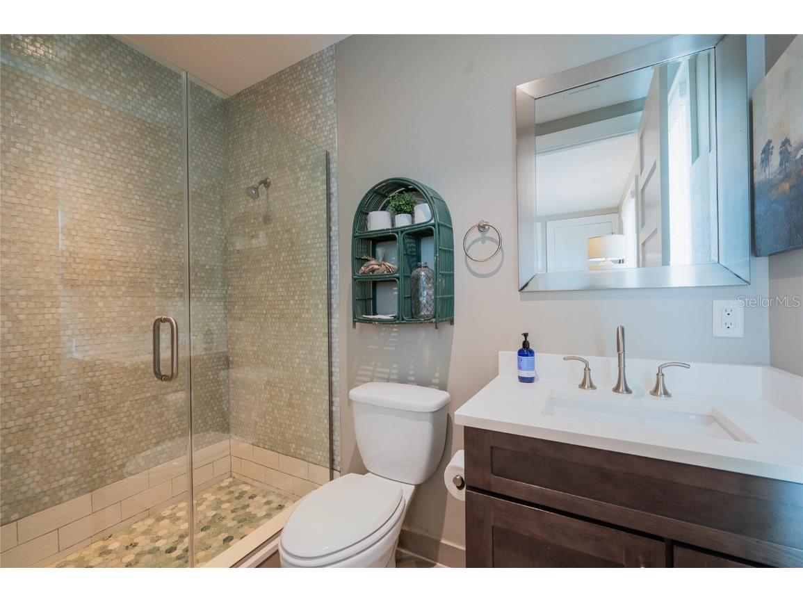 2201 Avenue C Bradenton Beach FL 34217 A4676238 image44