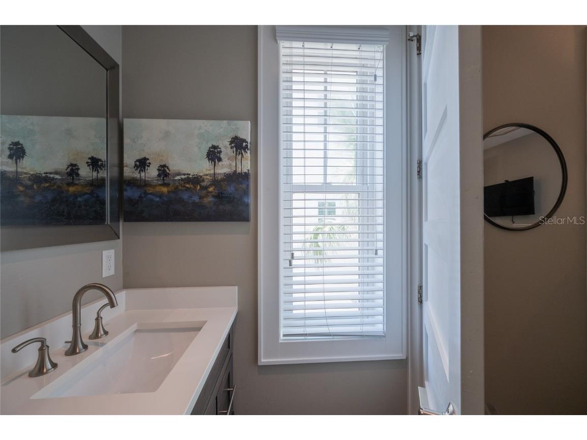 2201 Avenue C Bradenton Beach FL 34217 A4676238 image45