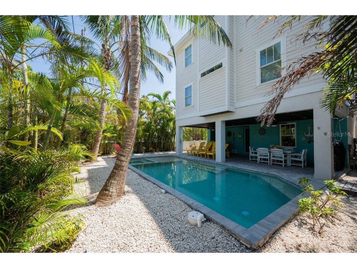 2201 Avenue C Bradenton Beach FL 34217 A4676238 image59