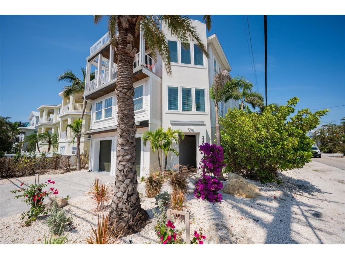 2201 Avenue C Bradenton Beach FL 34217 A4676238 image63