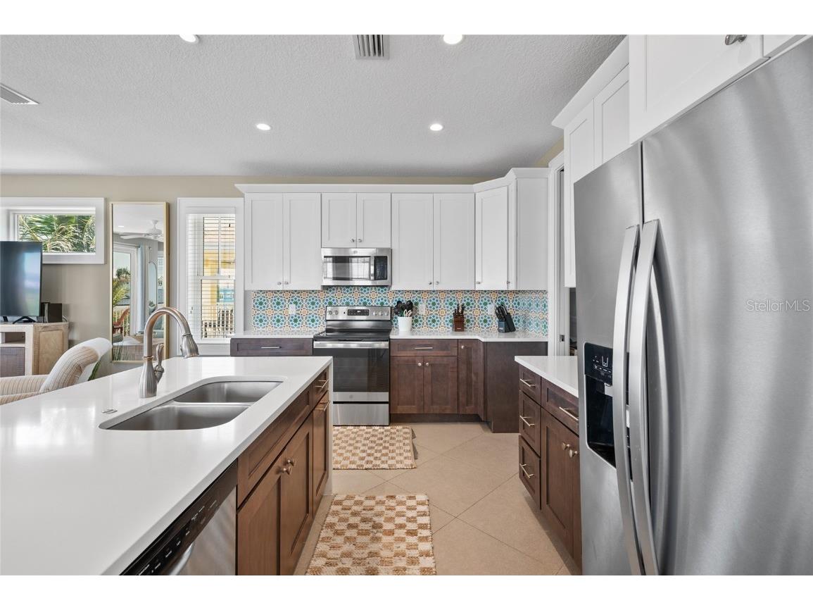 2201 Avenue C Bradenton Beach FL 34217 A4676238 image9