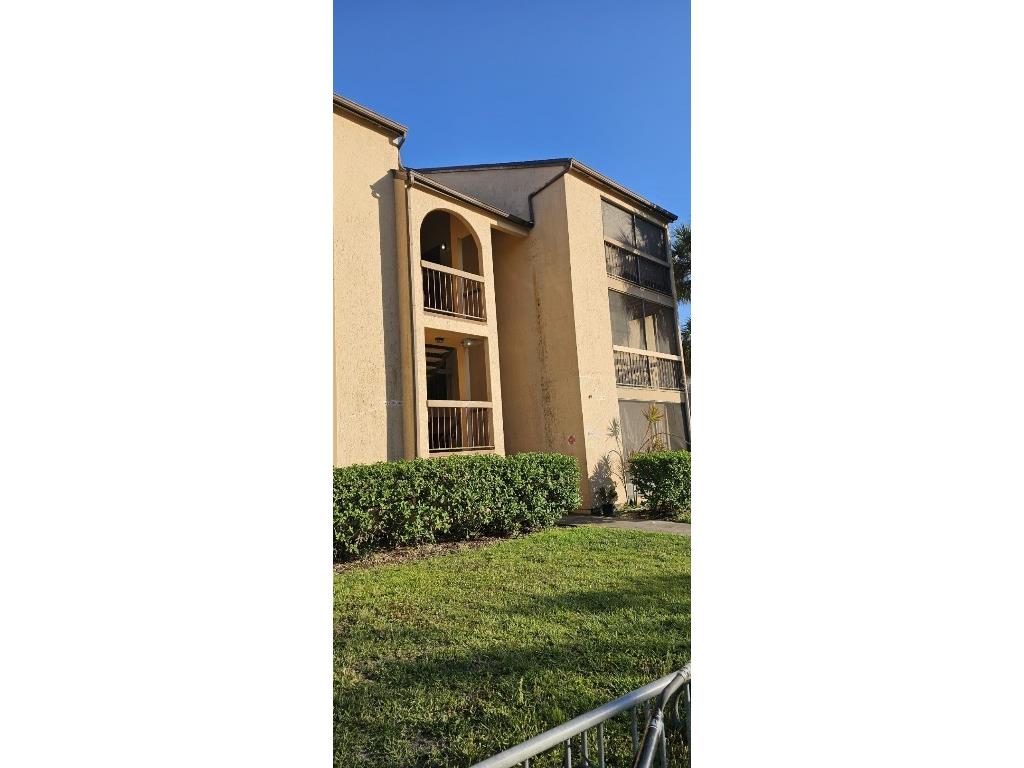 2201 Cascades Boulevard #108 Kissimmee FL 34741 O6126167 image1