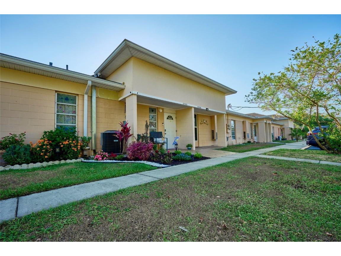 2201 Club Circle #2201 Lakeshore FL 33854 T3525083 image1