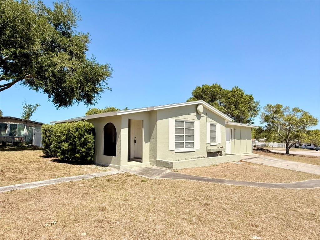 2201 Flamingo Avenue Deltona FL 32738 TB8382534 image1