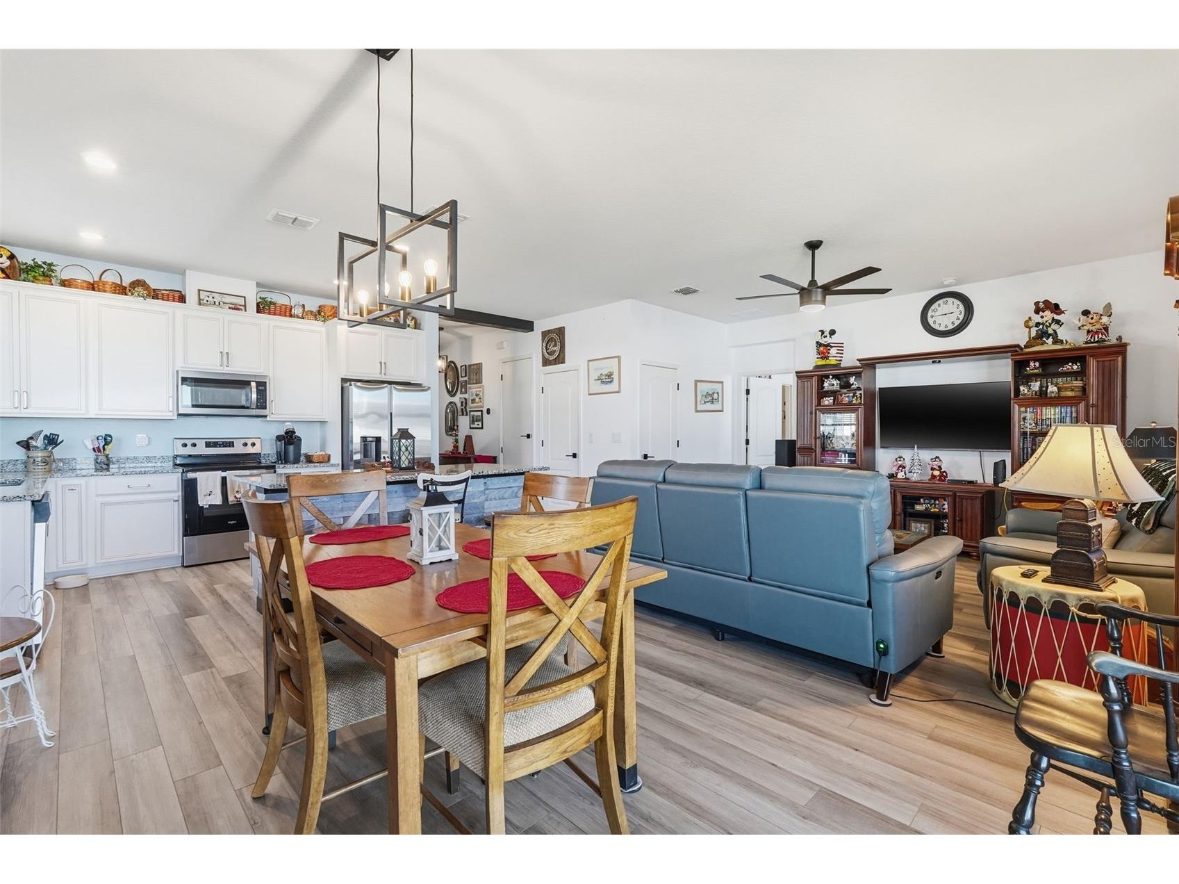 2201 Gladiolus Ln Lane Mascotte FL 34753 TB8465859 image17