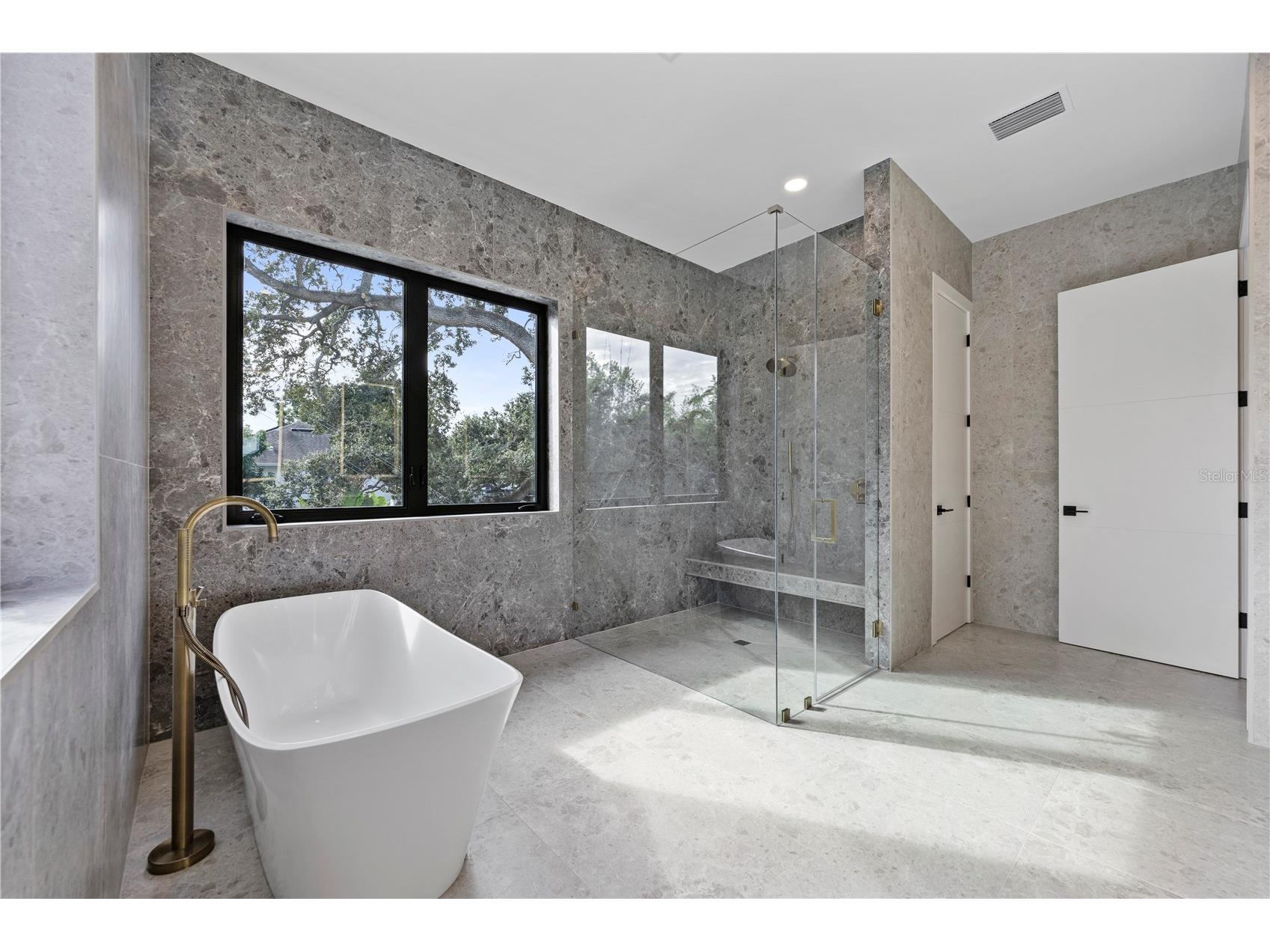 2201 N Glenwood Drive Tampa FL 33602 U8254306 image3