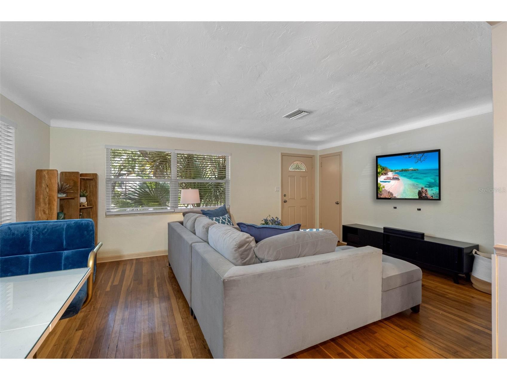 2201 Park Street N Saint Petersburg FL 33710 TB8337346 image3