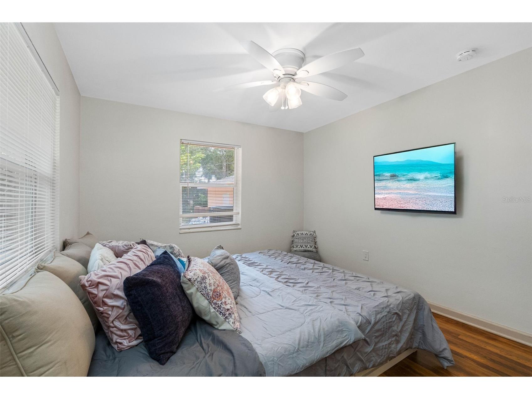 2201 Park Street N Saint Petersburg FL 33710 TB8337346 image32