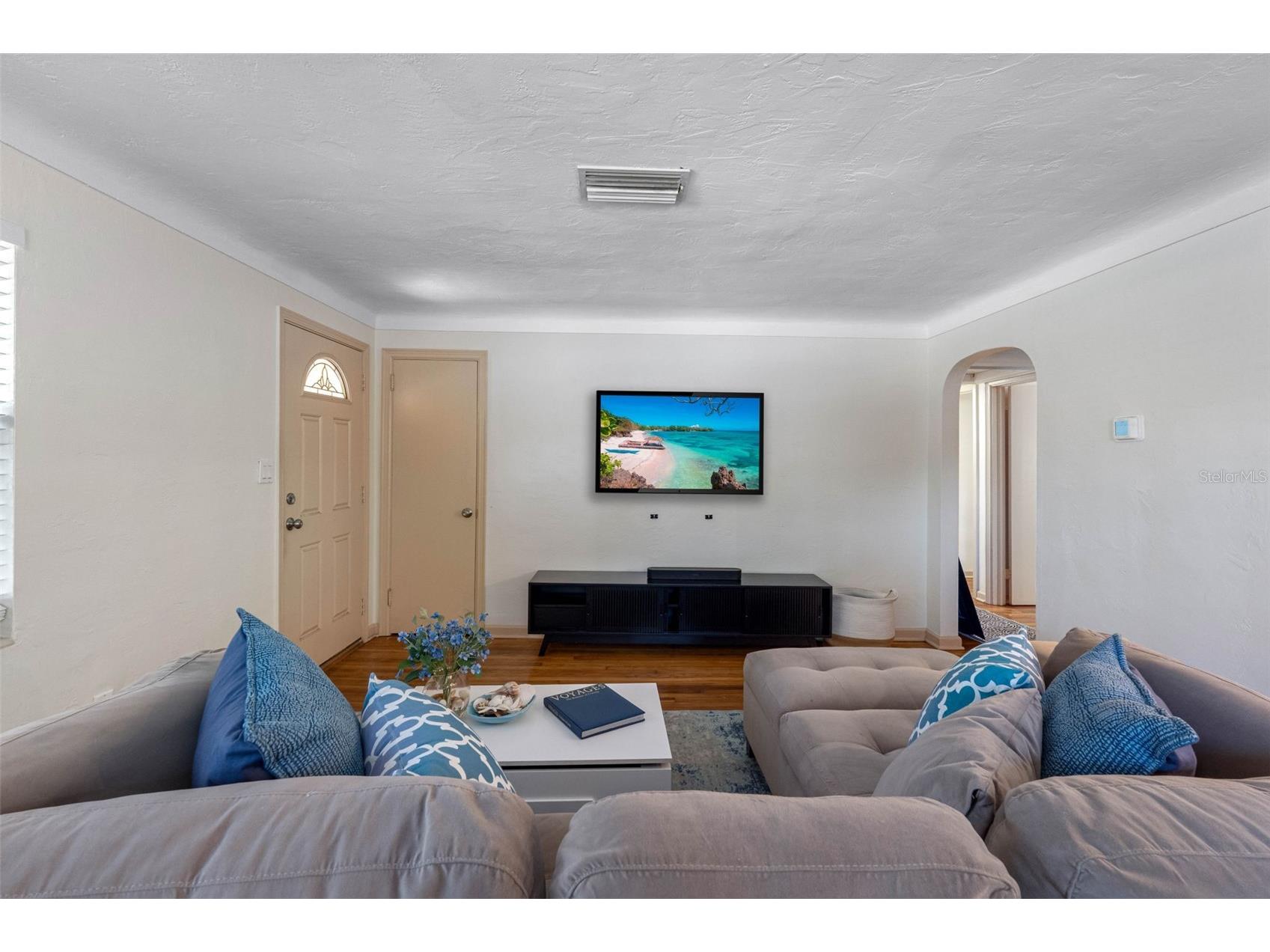 2201 Park Street N Saint Petersburg FL 33710 TB8337346 image9