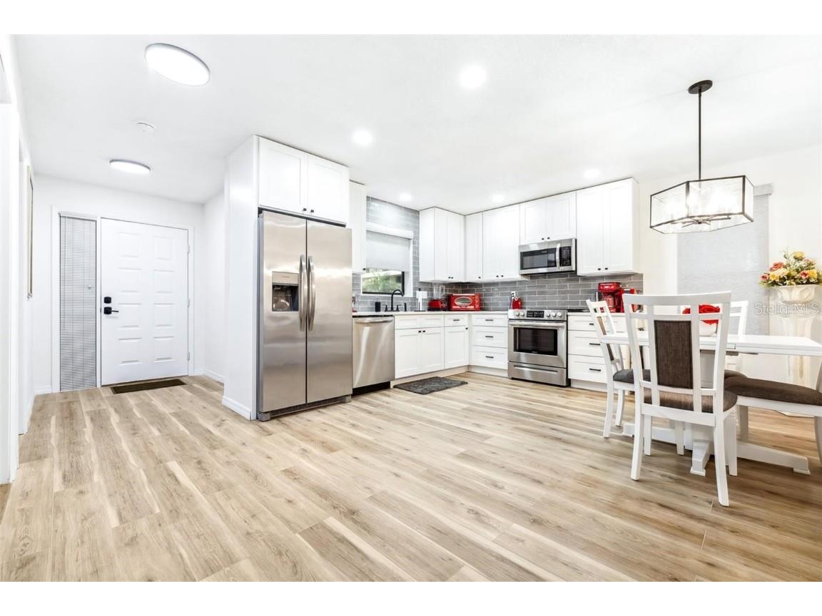 2201 Pine Drive Tarpon Springs FL 34689 TB8449469 image4