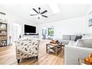 2201 Pine Drive Tarpon Springs FL 34689 TB8496087 image15