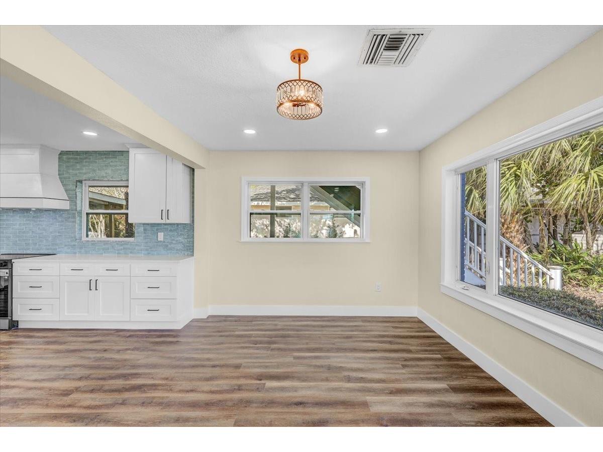 2201 Riverview Boulevard Bradenton FL 34205 - MANATEE RIVER TB8481888 image11