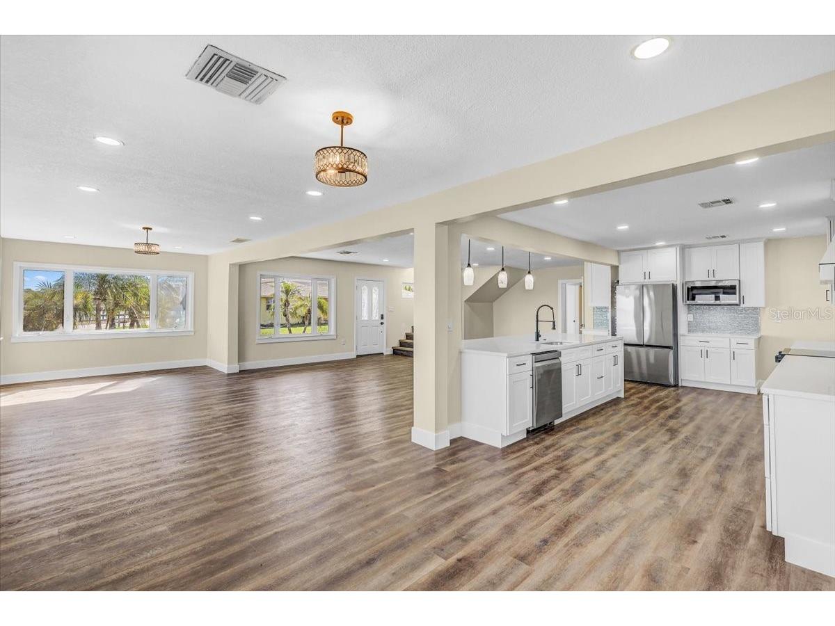 2201 Riverview Boulevard Bradenton FL 34205 - MANATEE RIVER TB8481888 image12