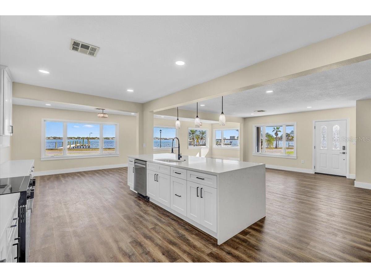2201 Riverview Boulevard Bradenton FL 34205 - MANATEE RIVER TB8481888 image15