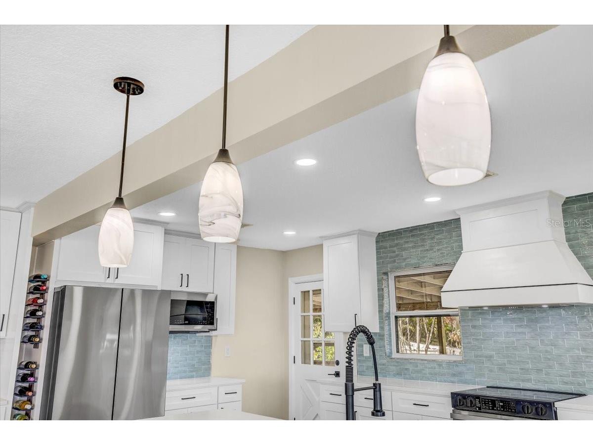 2201 Riverview Boulevard Bradenton FL 34205 - MANATEE RIVER TB8481888 image16