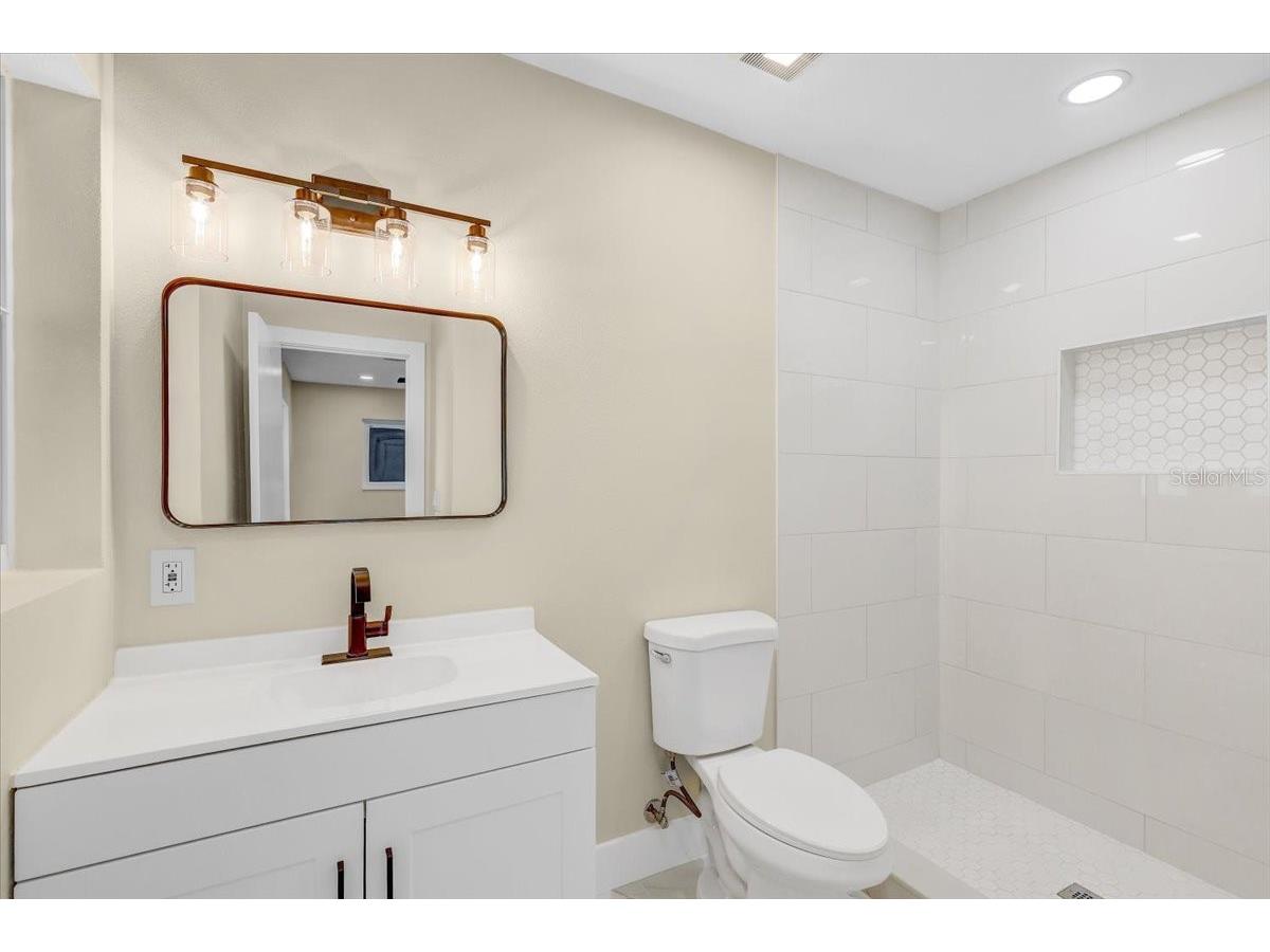 2201 Riverview Boulevard Bradenton FL 34205 - MANATEE RIVER TB8481888 image27