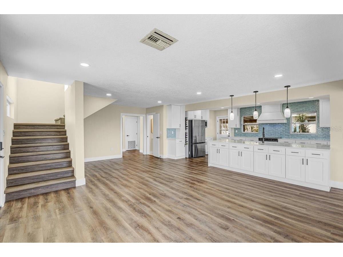 2201 Riverview Boulevard Bradenton FL 34205 - MANATEE RIVER TB8481888 image5