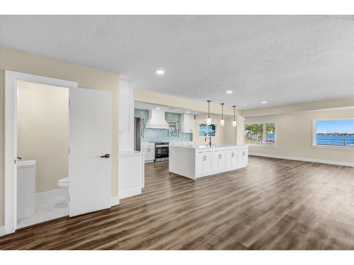 2201 Riverview Boulevard Bradenton FL 34205 - MANATEE RIVER TB8481888 image6