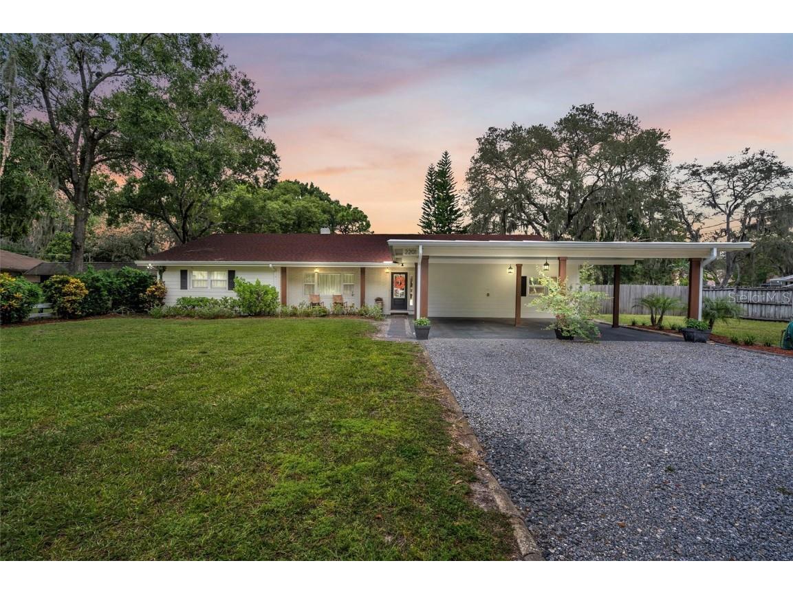 2201 S Village Avenue Tampa FL 33612 T3470840 image1