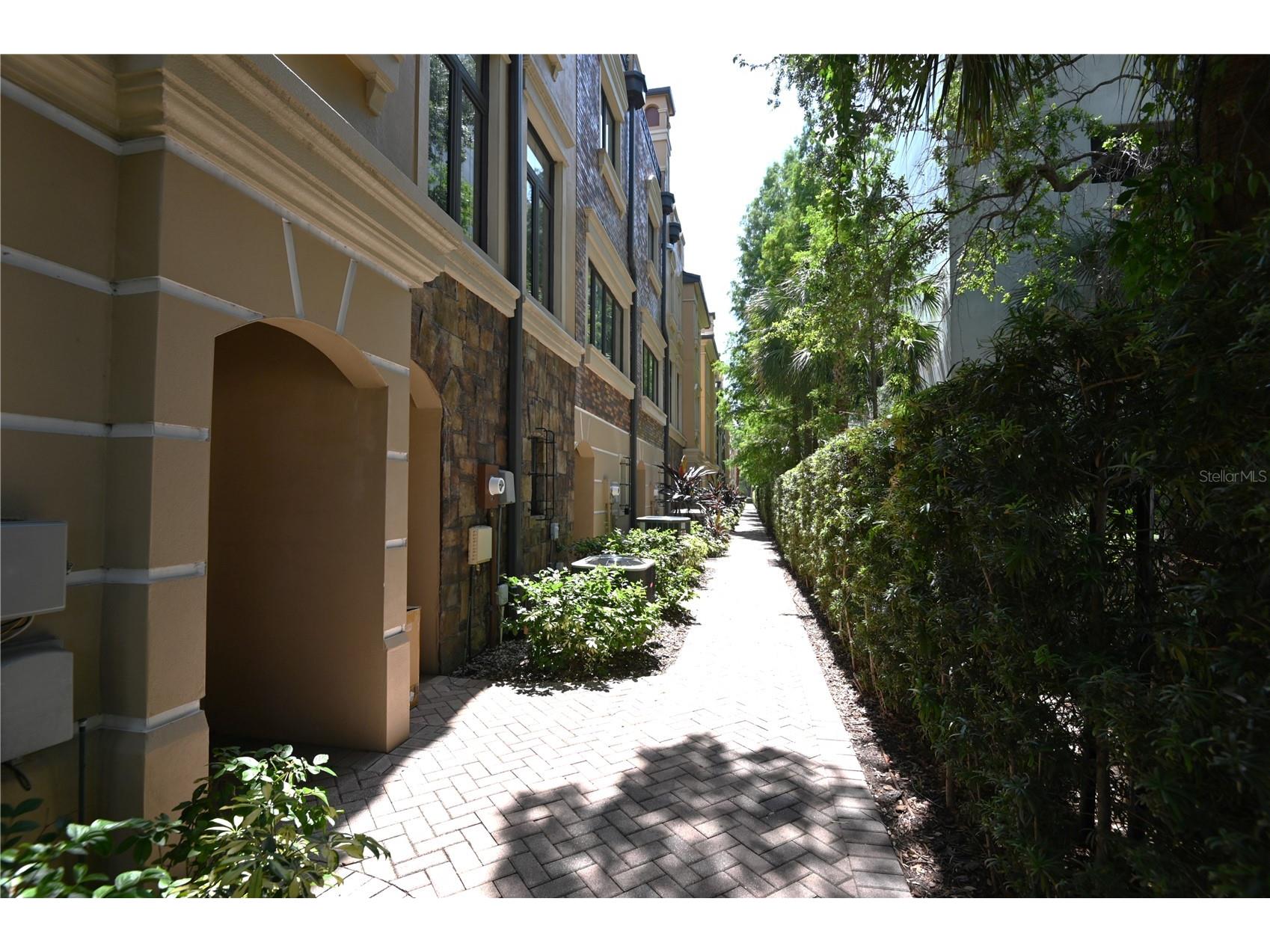 2201 Soho Bay Court Tampa FL 33606 TB8514531 image4