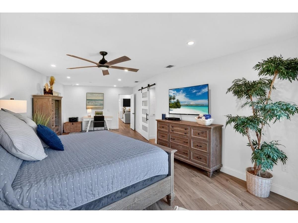 2201 Webber Street Sarasota FL 34239 A4692960 image18