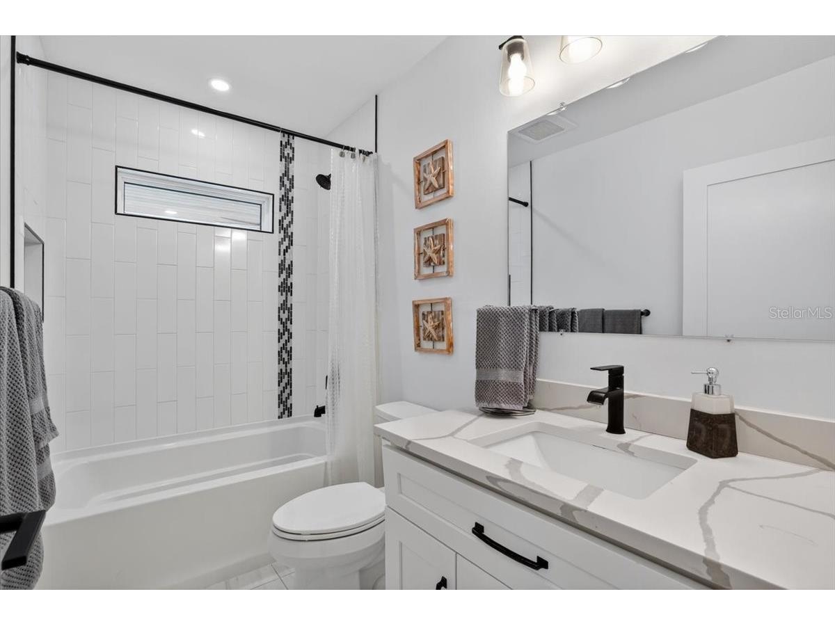 2201 Webber Street Sarasota FL 34239 A4692960 image26