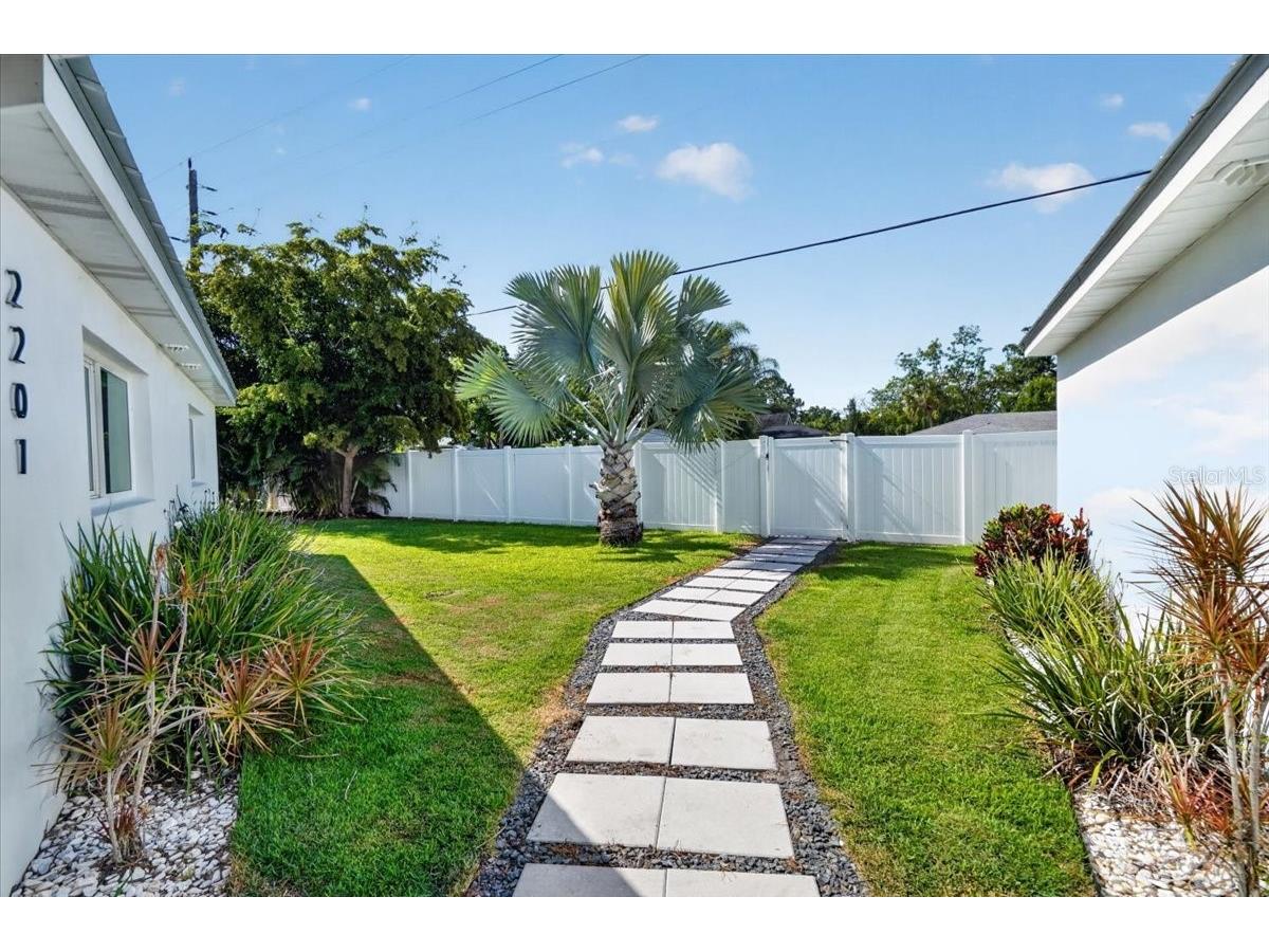 2201 Webber Street Sarasota FL 34239 A4692960 image39