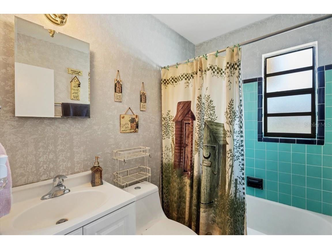 2202 21st Street W Bradenton FL 34205 A4639841 image24