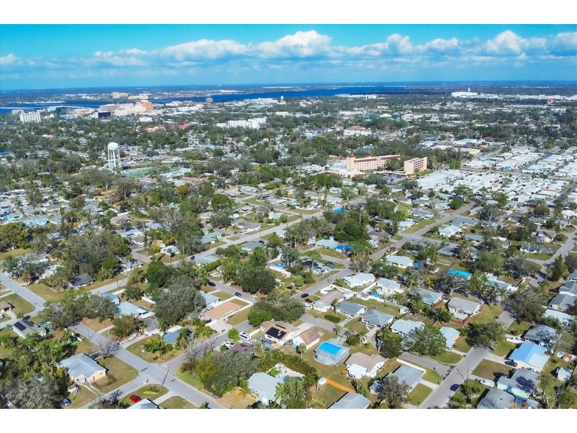 2202 21st Street W Bradenton FL 34205 A4639841 image36