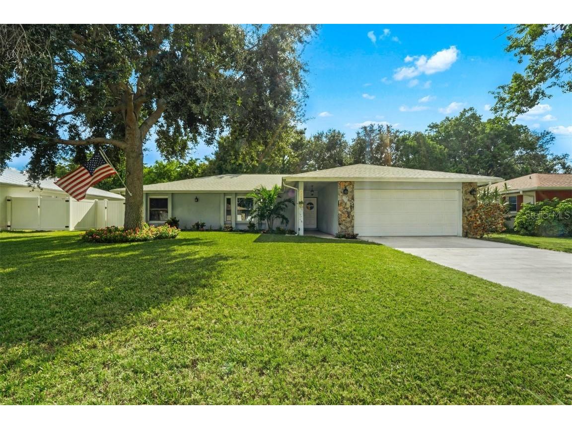 2202 72nd Street Circle W Bradenton FL 34209 A4583360 image1